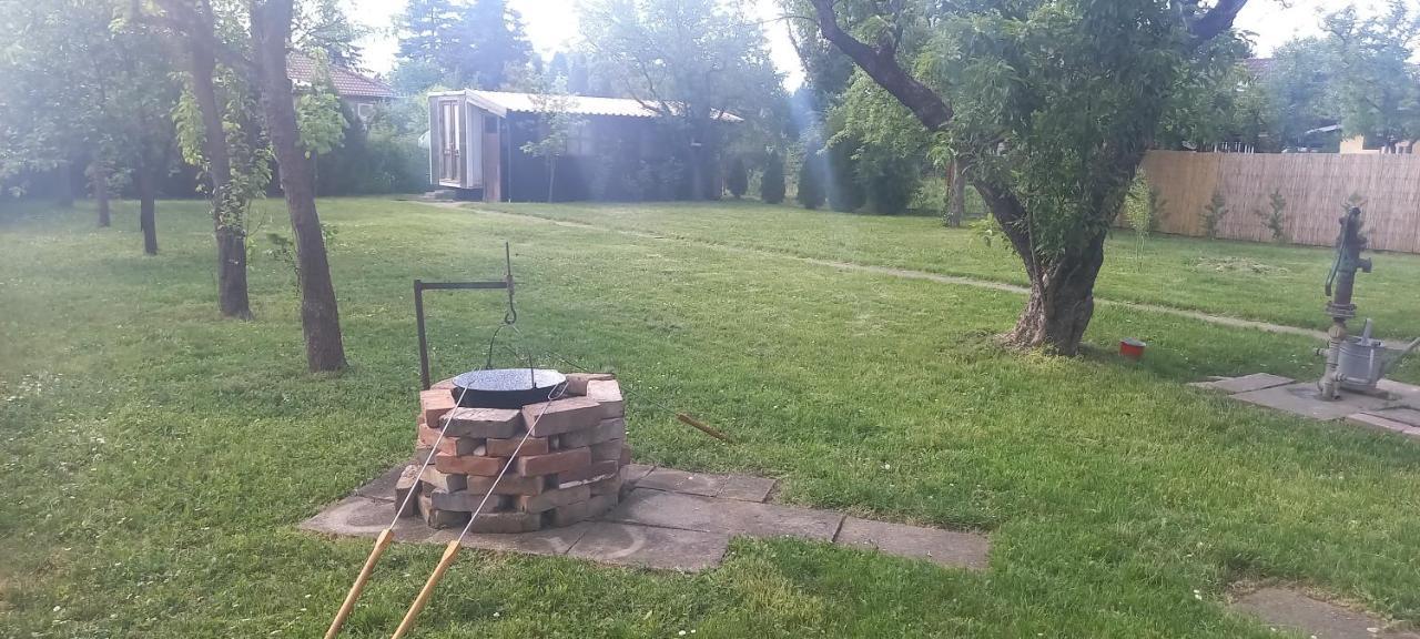 Ket Puli Vendeghaz *